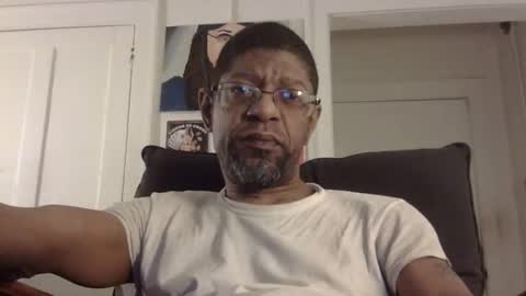Snapshot of arteblazze chatting on 21, 2, 2025 Arteblazze not daddy boy bitch or nigga online show from 21, 2, 2025