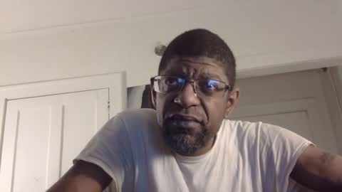 Snapshot of arteblazze chatting on 21, 2, 2025 Arteblazze not daddy boy bitch or nigga online show from 21, 2, 2025