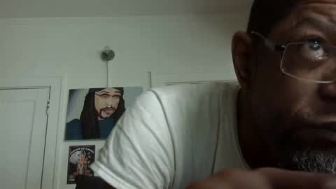 Snapshot of arteblazze chatting on 21, 2, 2025 Arteblazze not daddy boy bitch or nigga online show from 21, 2, 2025
