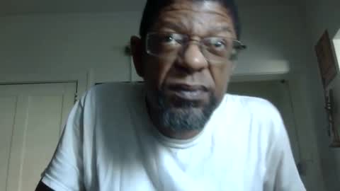 Snapshot of arteblazze chatting on 2, 3, 2025 Arteblazze not daddy boy bitch or nigga online show from 2, 3, 2025