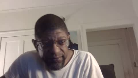 Snapshot of arteblazze chatting on 7, 3, 2025 Arteblazze not daddy boy bitch or nigga online show from 7, 3, 2025