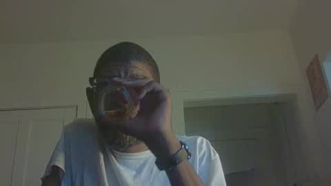 Snapshot of arteblazze chatting on 18, 4, 2026 Arteblazze not daddy boy bitch or nigga online show from 18, 4, 2026