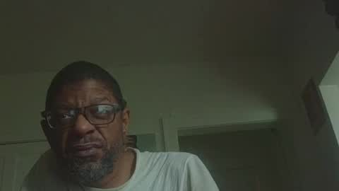 Snapshot of arteblazze chatting on 25, 4, 2026 Arteblazze not daddy boy bitch or nigga online show from 25, 4, 2026