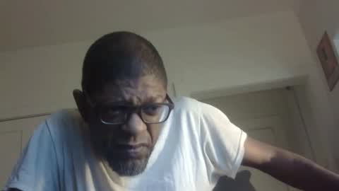 Snapshot of arteblazze chatting on 10, 5, 2026 Arteblazze not daddy boy bitch or nigga online show from 10, 5, 2026
