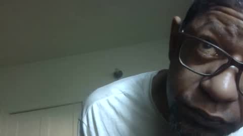 Snapshot of arteblazze chatting on 10, 5, 2026 Arteblazze not daddy boy bitch or nigga online show from 10, 5, 2026
