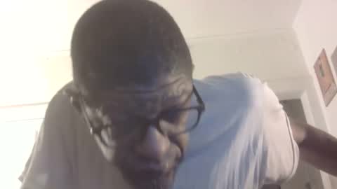 Snapshot of arteblazze chatting on 13, 5, 2026 Arteblazze not daddy boy bitch or nigga online show from 13, 5, 2026