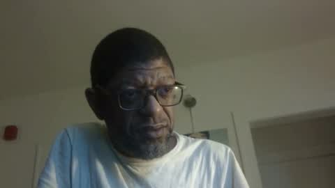 Snapshot of arteblazze chatting on 25, 5, 2026 Arteblazze not daddy boy bitch or nigga online show from 25, 5, 2026