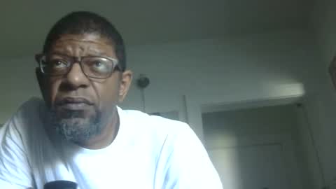 Snapshot of arteblazze chatting on 28, 5, 2026 Arteblazze not daddy boy bitch or nigga online show from 28, 5, 2026