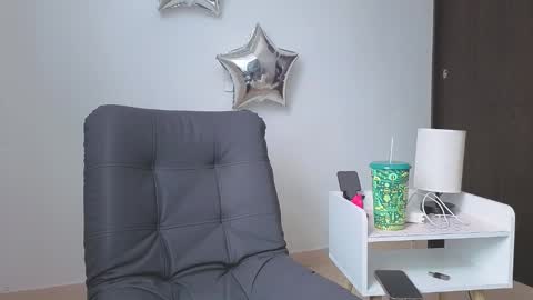 Snapshot of arteemiis chatting on 24, 9, 2025   online show from 24, 9, 2025