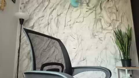 Snapshot of arteemiis chatting on 7, 7, 2026 online show from 7, 7, 2026