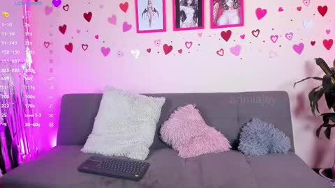 MIA OF artmiajoy online show from 8, 3, 2025