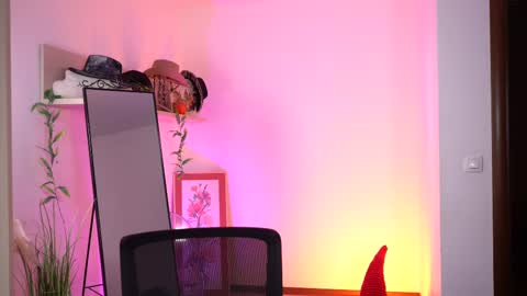 Snapshot of artofboobs chatting on 6, 3, 2025 Amalia online show from 6, 3, 2025