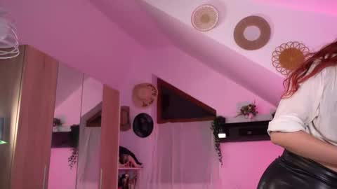 Snapshot of artofboobs chatting on 14, 9, 2025 Amalia online show from 14, 9, 2025