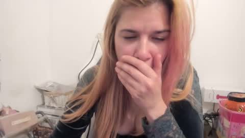 MIA online show from 4, 11, 2025