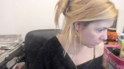 MIA online show from 31, 3, 2026