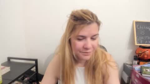 MIA online show from 11, 4, 2026