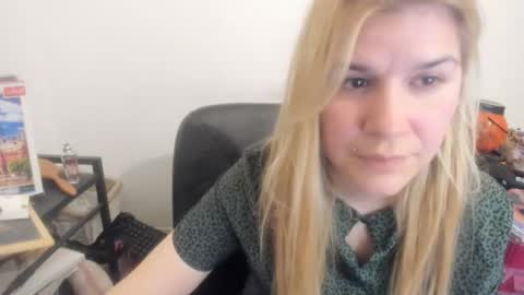 MIA online show from 19, 4, 2026