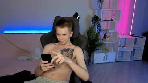 Archie online show from 4, 10, 2025