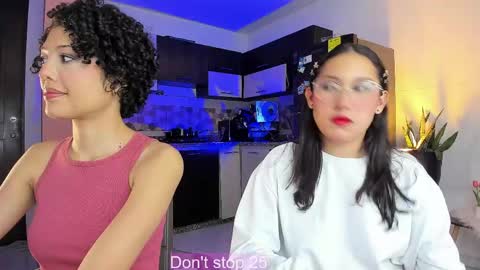 Ariana and Kelsieh online show from 14, 4, 2026