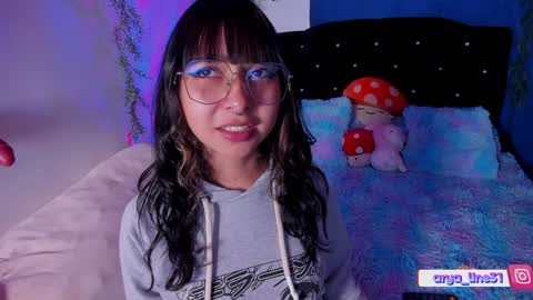 Snapshot of arya_line chatting on 1, 2, 2025 Arys online show from 1, 2, 2025