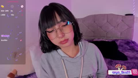 Snapshot of arya_line chatting on 10, 9, 2025 Arys online show from 10, 9, 2025