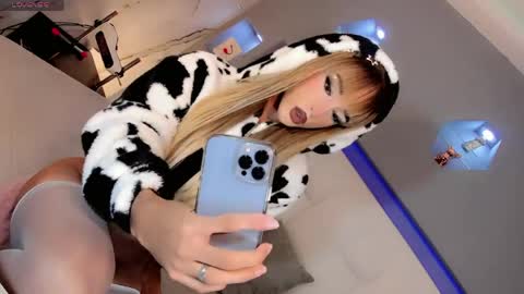 aryajanee online show from 6, 4, 2026