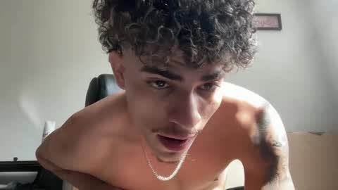 Snapshot of arzu_08 chatting on 10, 1, 2026 arzu_08 online show from 10, 1, 2026