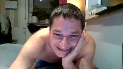 Snapshot of as660660 chatting on 13, 12, 2025 as660660 online show from 13, 12, 2025