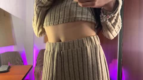 Snapshot of asami_y chatting on 1, 2, 2025 Asami online show from 1, 2, 2025