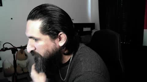 Snapshot of asanator101 chatting on 28, 4, 2026 devilPup75 online show from 28, 4, 2026