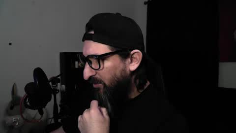 Snapshot of asanator101 chatting on 7, 5, 2026 devilPup75 online show from 7, 5, 2026