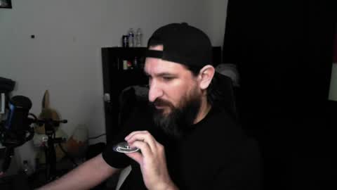 Snapshot of asanator101 chatting on 18, 5, 2026 devilPup75 online show from 18, 5, 2026