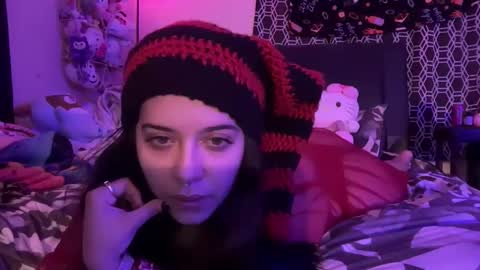 ascendingaura222 online show from 19, 2, 2026