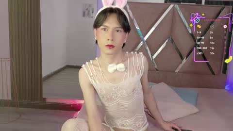 Snapshot of ash_femboy chatting on 15, 10, 2025 Ash Femboy online show from 15, 10, 2025