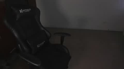 Snapshot of ash_smith1 chatting on 12, 12, 2024 ash_smith1 online show from 12, 12, 2024