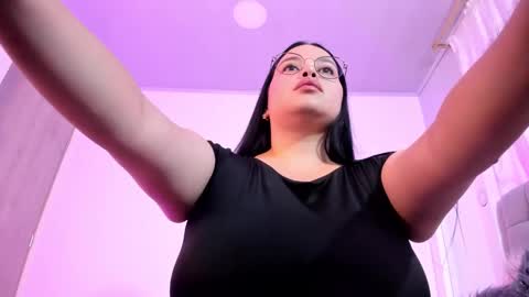 ashanty_vera01 online show from 10, 2, 2025