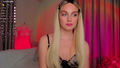 your pretty Ashley online show from 12, 9, 2025