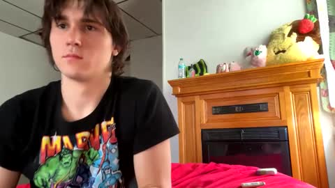 Snapshot of ashbuyersss chatting on 2, 2, 2025 ashbuyersss online show from 2, 2, 2025