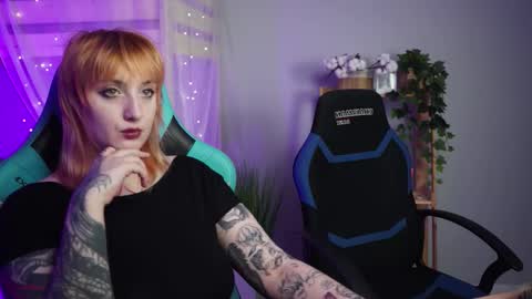 AshleyAshe  online show from 15, 9, 2025