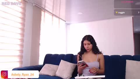 Snapshot of ashely_ryan24 chatting on 27, 2, 2025 Ashley And Ryan online show from 27, 2, 2025