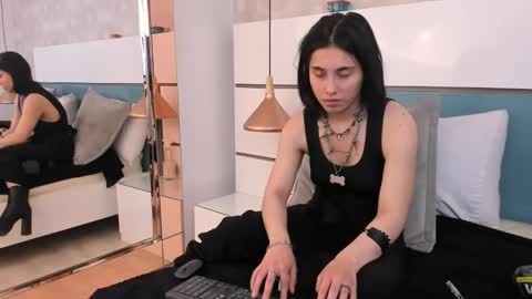 Snapshot of ashkoreh chatting on 27, 11, 2025 Ashkoreh online show from 27, 11, 2025