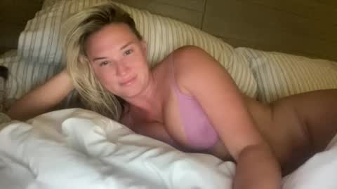 Snapshot of ashlarising chatting on 4, 11, 2025 ashlarising online show from 4, 11, 2025