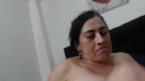 ashleey_thompson online show from 1, 1, 2025