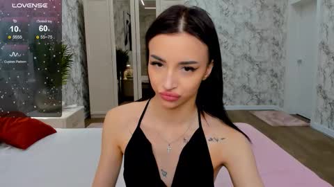 Snapshot of ashleroy chatting on 5, 10, 2025 veronika online show from 5, 10, 2025