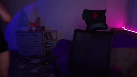   Yasmina   online show from 11, 1, 2025