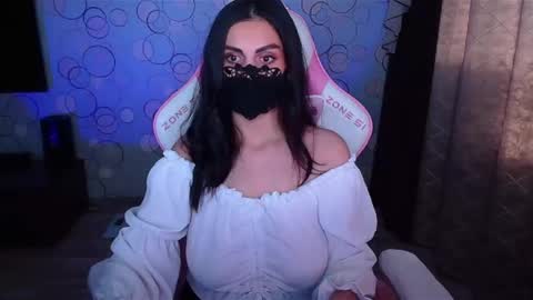   Yasmina   online show from 17, 10, 2025