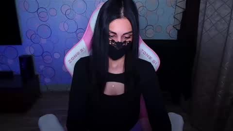   Yasmina   online show from 24, 11, 2025