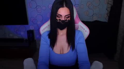   Yasmina   online show from 5, 2, 2026