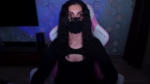   Yasmina   online show from 21, 5, 2026