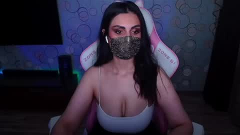  Yasmina   online show from 25, 6, 2026